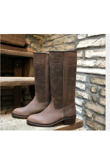 Brown boots Camperos